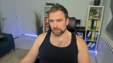 johnnydough82 online show from December 5, 10:14 am