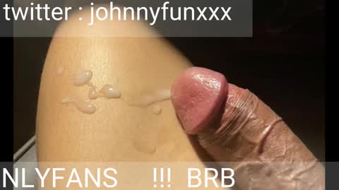 Johnnystrongarms                 online show from October 15, 6:27 am