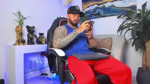 JOHNNY online show from February 19, 1:16 am