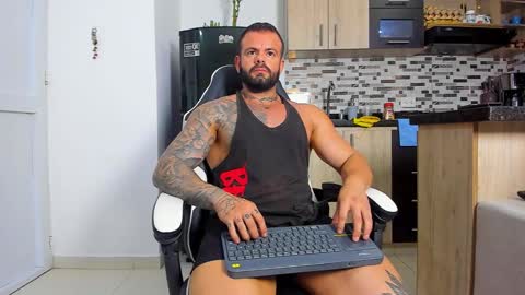 JOHNNY online show from November 28, 2:08 am