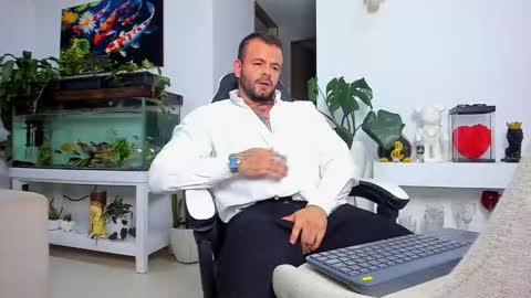 JOHNNY online show from November 7, 2:03 am