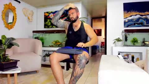 JOHNNY online show from March 9, 9:36 pm