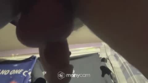 Snapshot of johnnyshung1 chatting on February 17, 8:09 am johnnyshung1 online show from February 17, 8:09 am