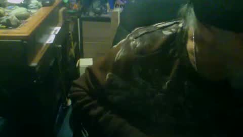 Snapshot of johnnyshung1 chatting on October 26, 10:49 am johnnyshung1 online show from October 26, 10:49 am