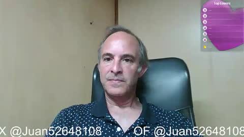 Snapshot of johnq_23 chatting on October 3, 4:37 pm John online show from October 3, 4:37 pm