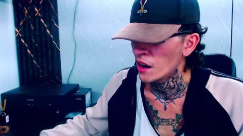 johnsonisaac94  online show from February 24, 7:44 am