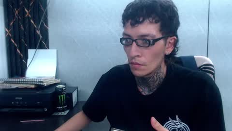 johnsonisaac94  online show from February 2, 6:58 am