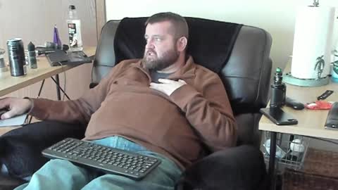 Snapshot of joi4you chatting on December 1, 8:22 pm Voyeur online show from December 1, 8:22 pm