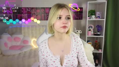 Paula online show from March 12, 11:33 pm