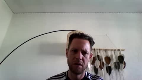 jojo19844 online show from April 20, 9:01 am