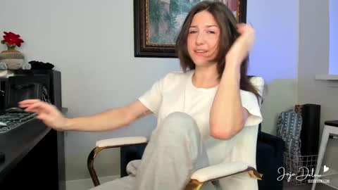Snapshot of jojodelow chatting on February 25, 8:42 pm online show from February 25, 8:42 pm