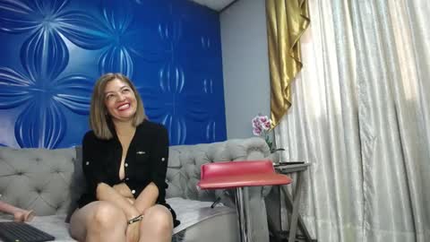 Snapshot of jolieduvalle chatting on October 11, 1:16 pm Jolie online show from October 11, 1:16 pm