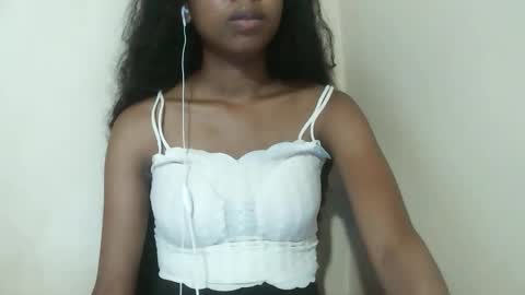 joliekah27 online show from April 10, 8:02 pm