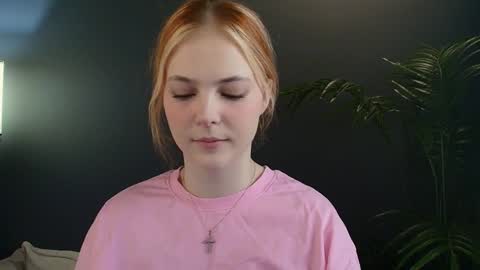Snapshot of jolly_bean chatting on February 2, 2:17 am Polly  online show from February 2, 2:17 am