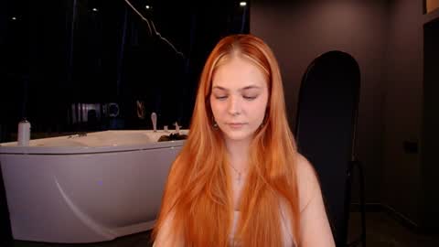 Snapshot of jolly_bean chatting on January 19, 4:12 am Polly  online show from January 19, 4:12 am
