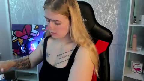 Snapshot of jolly_doll_ chatting on September 26, 3:58 am Jolly online show from September 26, 3:58 am