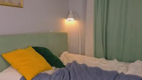 Viola online show from September 11, 12:39 pm