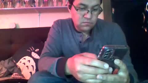 Snapshot of jon323th chatting on March 4, 1:17 pm jon323th online show from March 4, 1:17 pm