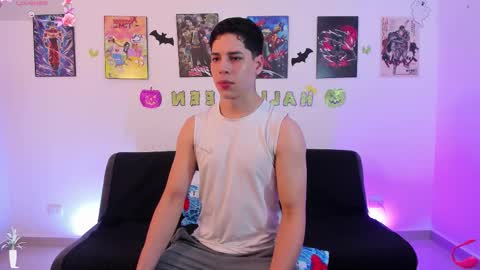 Instagram jonathanfit14 online show from November 4, 10:55 pm