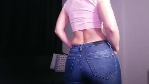 Snapshot of jonesalesya chatting on February 16, 7:27 pm AlesyaJ online show from February 16, 7:27 pm