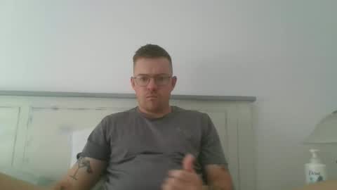 jonoy1995 online show from November 27, 10:39 pm