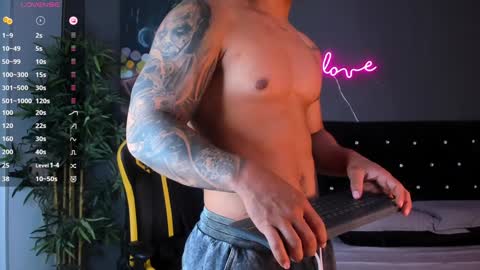 Snapshot of jordan_mayers chatting on January 28, 9:08 am Jordan online show from January 28, 9:08 am