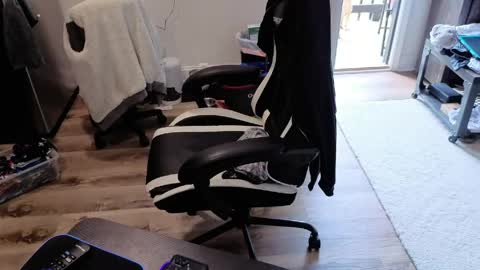 Josef online show from March 21, 3:06 pm