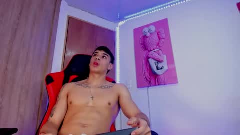 Snapshot of joseph__boy chatting on February 18, 12:28 pm JOSEPH online show from February 18, 12:28 pm