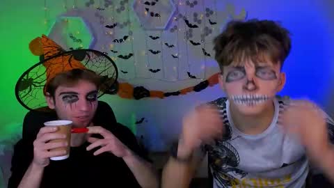 joseph_bear_ online show from October 23, 7:26 pm