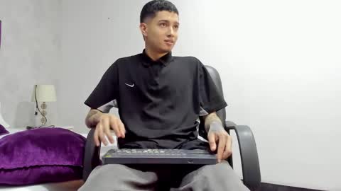 JoshBeech online show from February 2, 1:52 pm