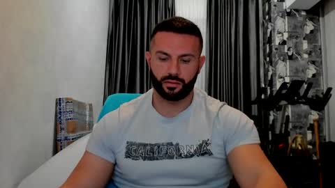 joshuamuscle69 online show from May 4, 1:50 pm