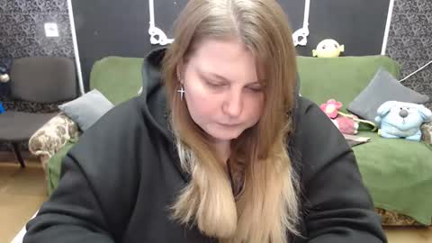 josiesun771 online show from February 24, 7:22 am