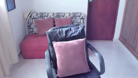 Snapshot of joulianogreco1 chatting on September 21, 8:57 pm Im Jouliano online show from September 21, 8:57 pm