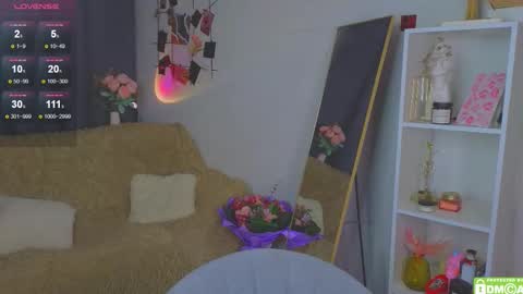 joyce_jones online show from October 16, 8:51 pm