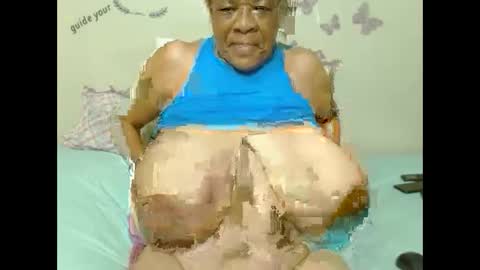 DairyQueen online show from March 6, 2:09 am