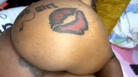 Butterflyass online show from January 14, 3:11 am