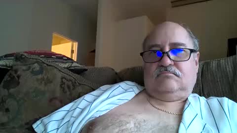 jr8in online show from March 3, 7:07 pm