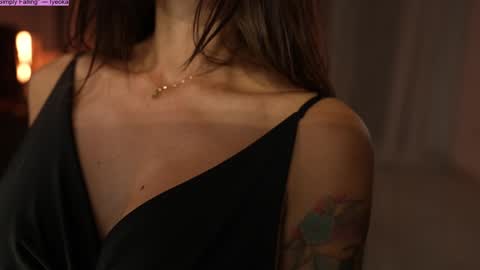 Snapshot of jseductiveart chatting on September 26, 7:55 pm Jennifer Diaz online show from September 26, 7:55 pm