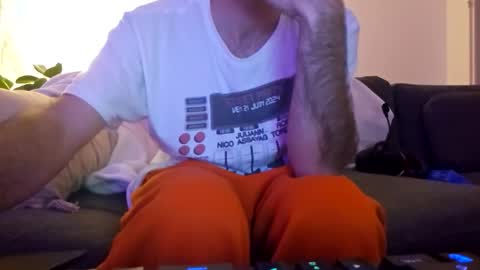 ju537705 online show from October 3, 5:05 am