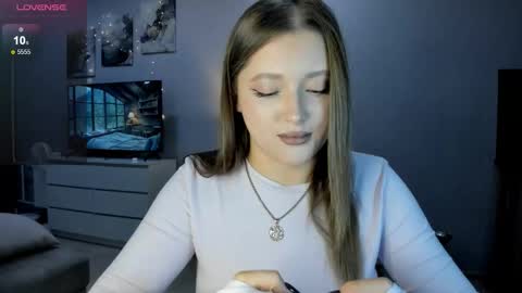 Snapshot of ju_lii chatting on October 15, 7:37 pm Julia and Julia online show from October 15, 7:37 pm