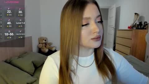 Snapshot of ju_lii chatting on February 11, 2:35 pm Julia and Julia online show from February 11, 2:35 pm