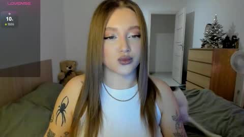 Snapshot of ju_lii chatting on January 13, 2:11 pm Julia and Julia online show from January 13, 2:11 pm