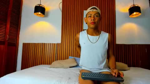 Snapshot of juan_contreras7 chatting on October 20, 11:26 am juan_contreras7 online show from October 20, 11:26 am