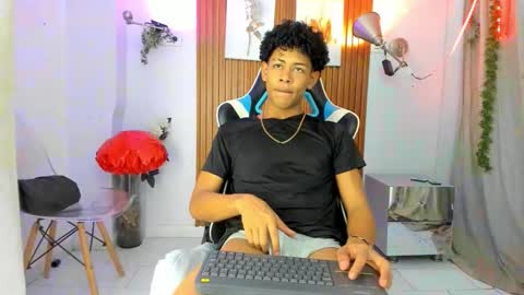 Snapshot of juan_contreras7 chatting on September 29, 11:42 am juan_contreras7 online show from September 29, 11:42 am