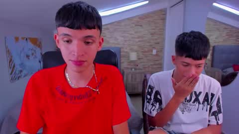 Snapshot of juan_nd_steven chatting on March 5, 10:44 am JuanSteven online show from March 5, 10:44 am