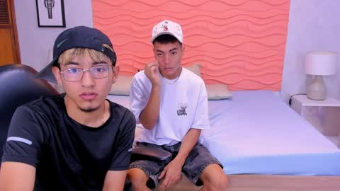 juan_saul1 online show from April 9, 9:31 pm