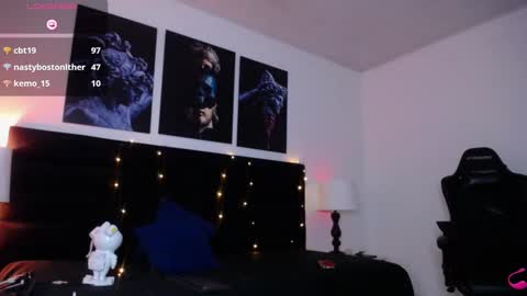Snapshot of juancamilo66_ chatting on February 4, 9:17 am juancamilo66_ online show from February 4, 9:17 am