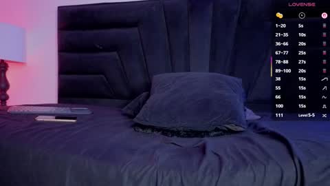 juancamilo66_ online show from February 3, 11:09 pm