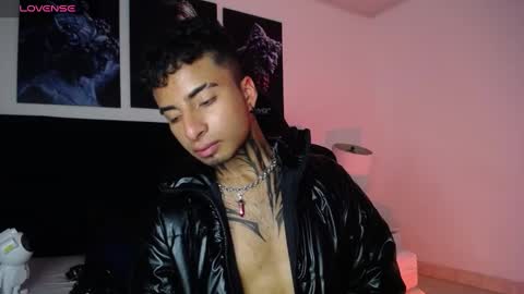 Snapshot of juancamilo66_ chatting on January 28, 3:15 am juancamilo66_ online show from January 28, 3:15 am