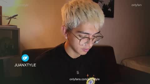 . online show from February 3, 4:22 pm